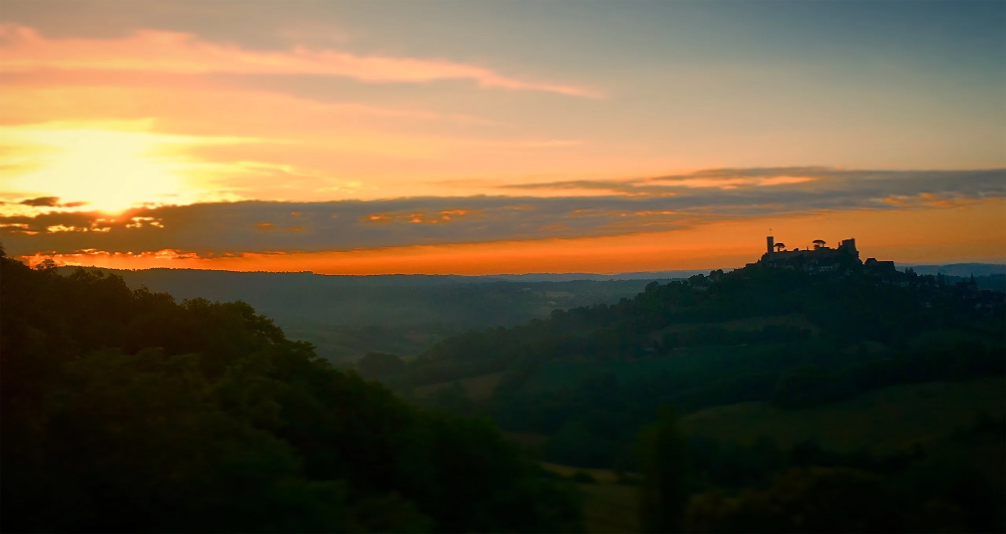 leve-de-soleil-sur-turenne-2016